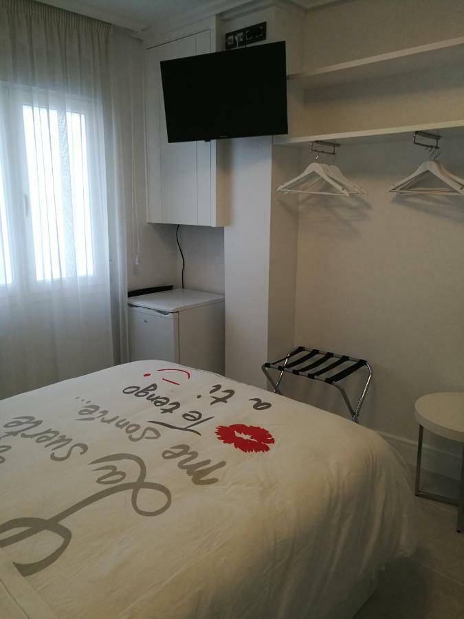 Apartamentos Las Palmeras 빨마델리오 외부 사진
